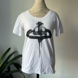 Vintage style white Tshirt
